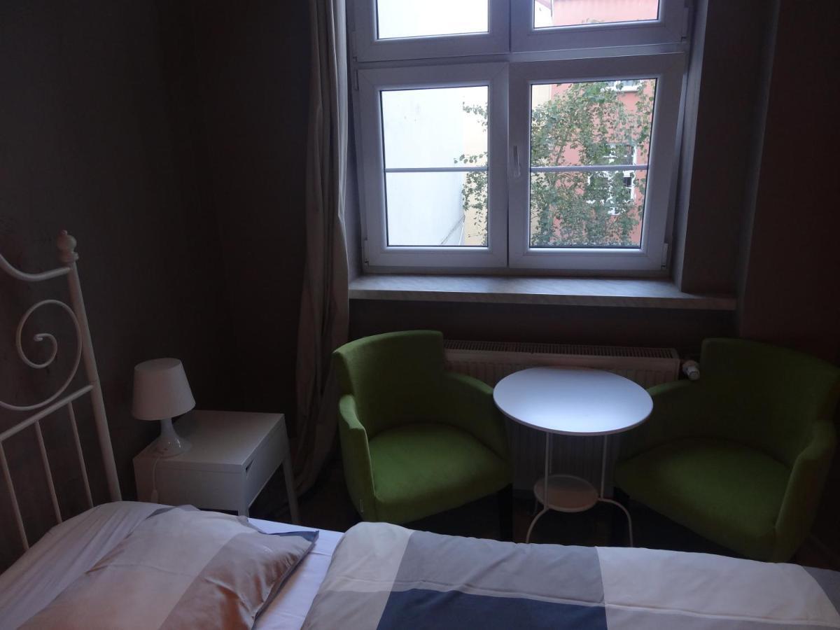 Rosemary'S Private Ensuite Rooms In Old Town Poznaň Exteriér fotografie